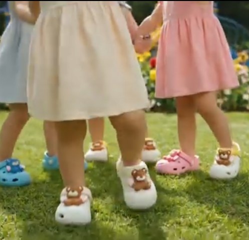 View Instagram post from https://www.instagram.com/vaga.kids